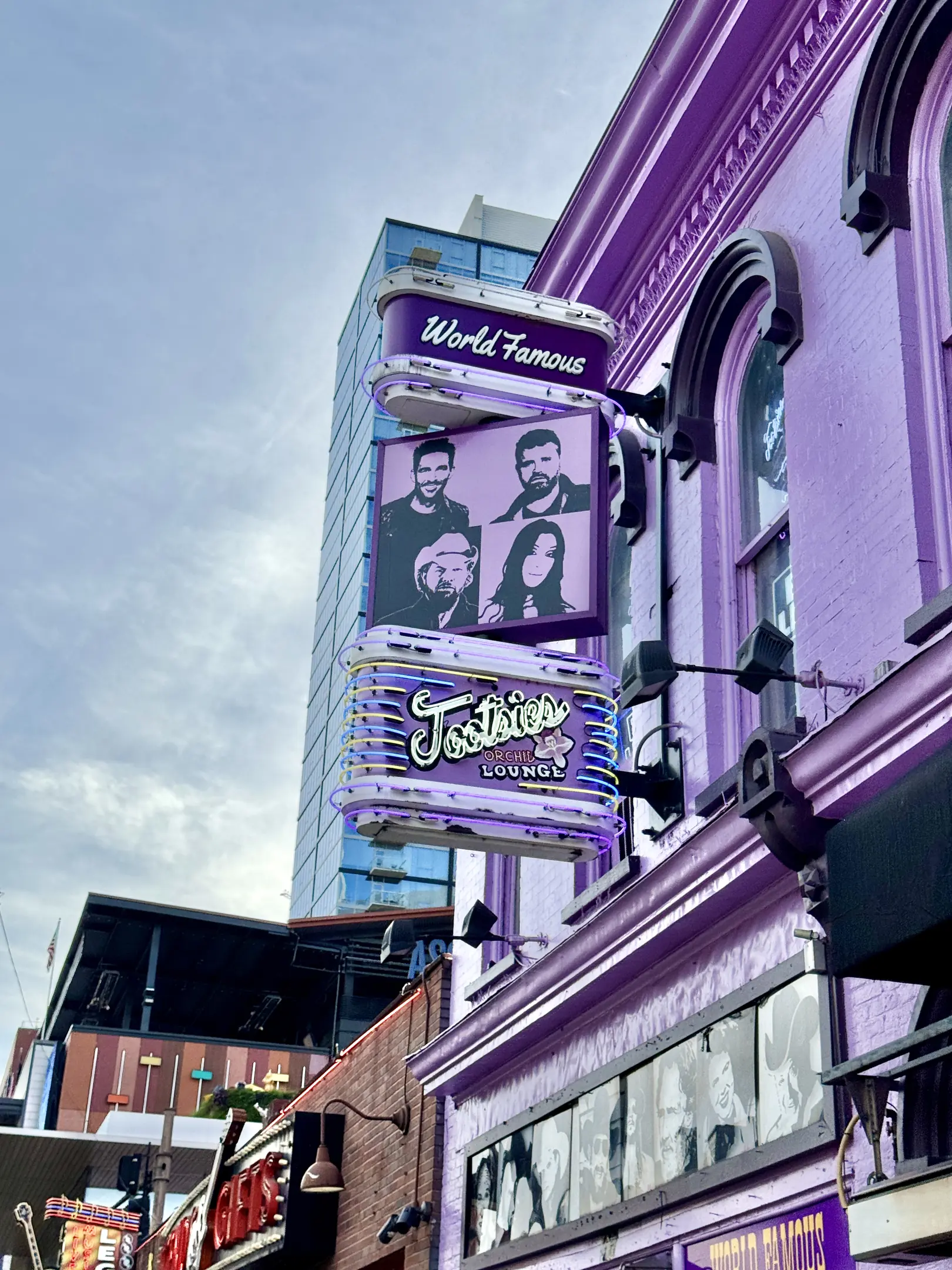 Tootsie's Orchid Lounge