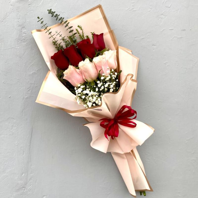 ROSAS EN MULTICOLOR