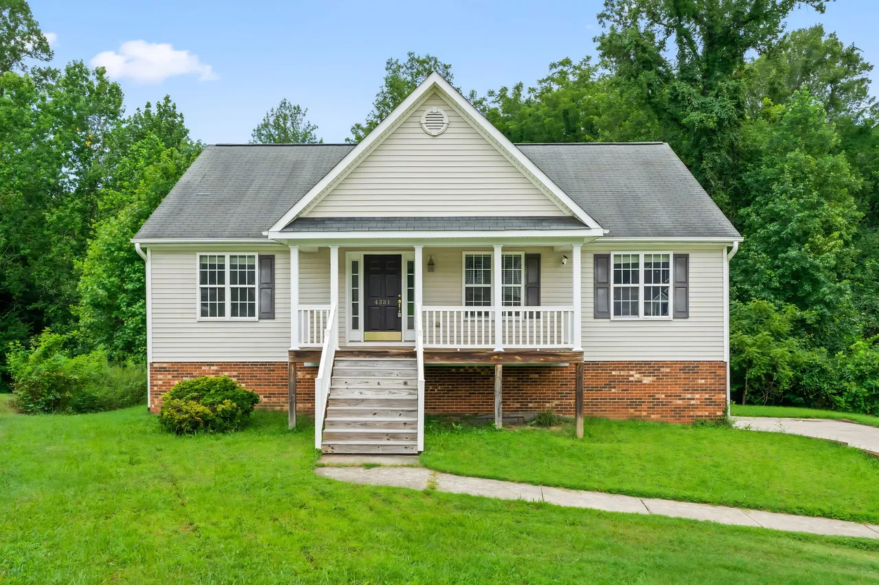 4381 Stone Forest Court, Winston-Salem