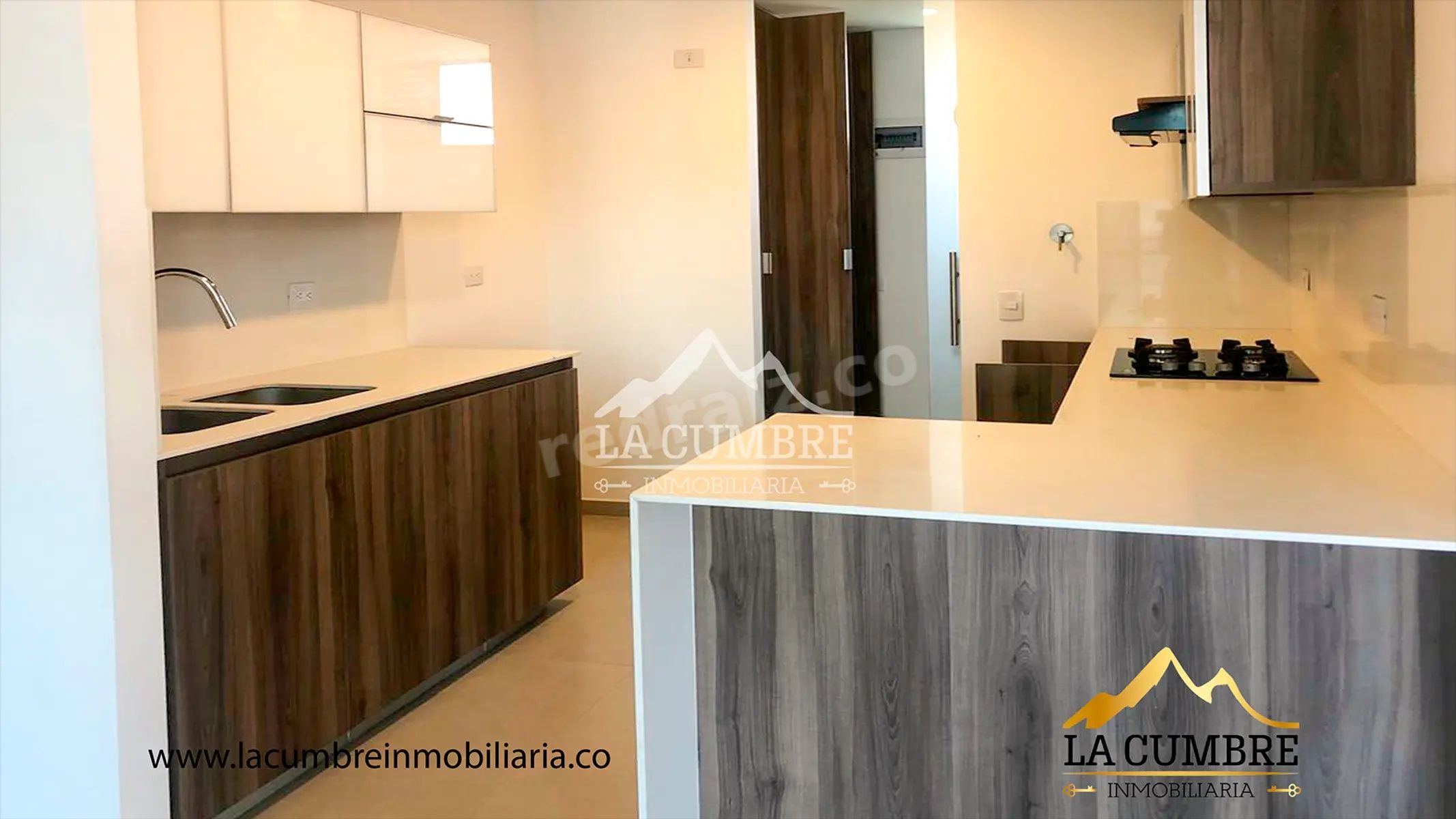 Apartamento en Los Balsos, Medellín — 4