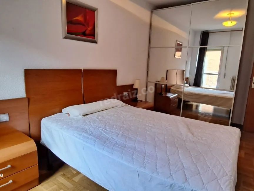Casa Acogedora con Modernos Acabados y Amplios Espacios — 3