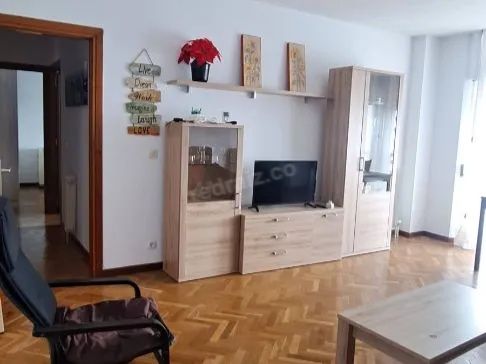 Casa Acogedora con Modernos Acabados y Amplios Espacios — 10