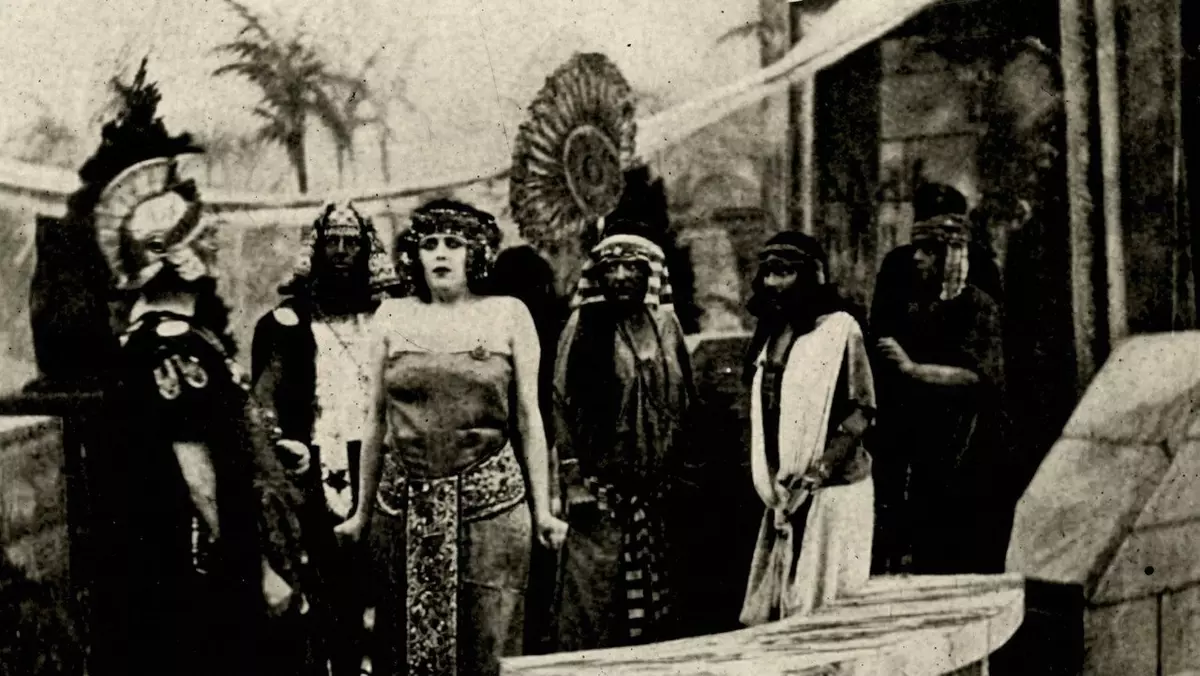 Cleopatra poster