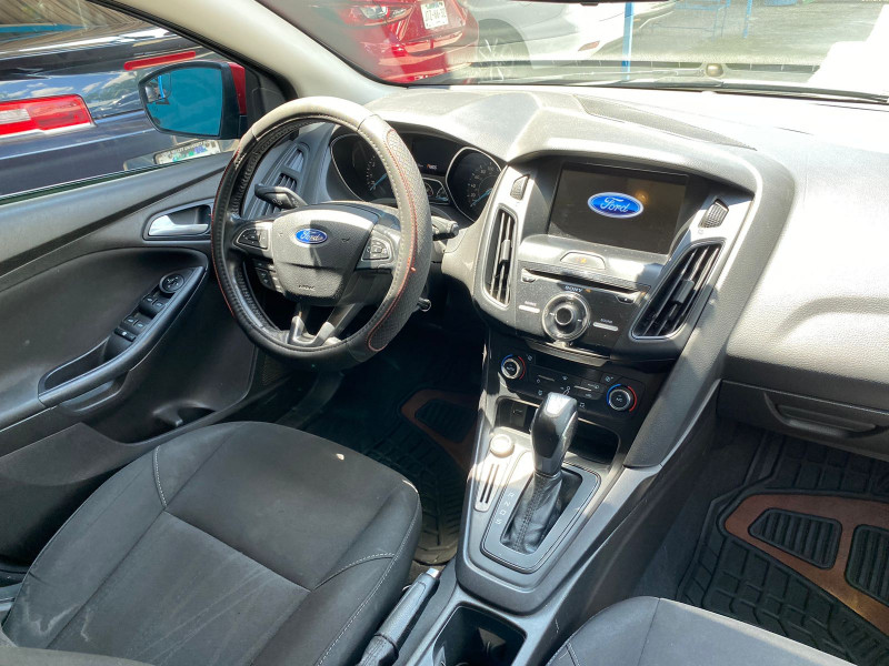 Ford Focus SE 2016