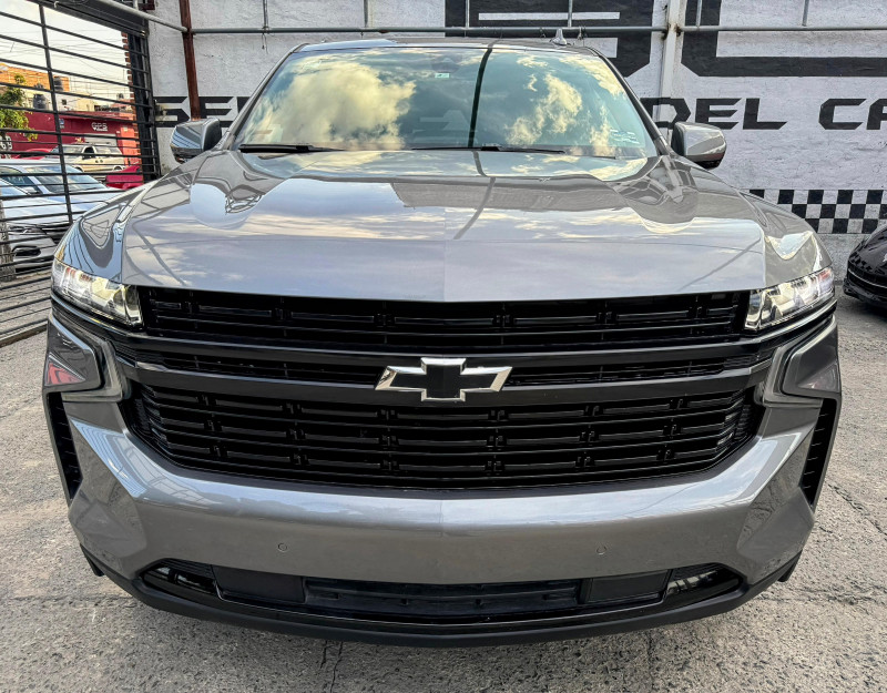 Chevrolet Suburban RST 2021