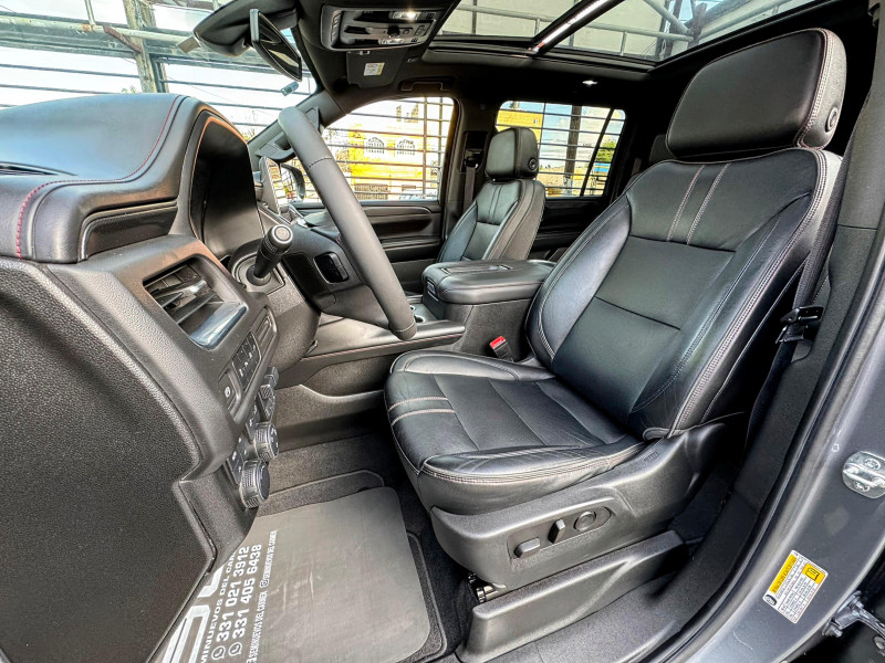 Chevrolet Suburban RST 2021