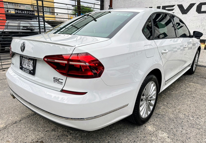 Volkswagen Passat Comfortline 2017