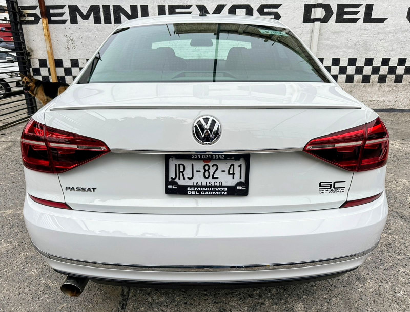 Volkswagen Passat Comfortline 2017