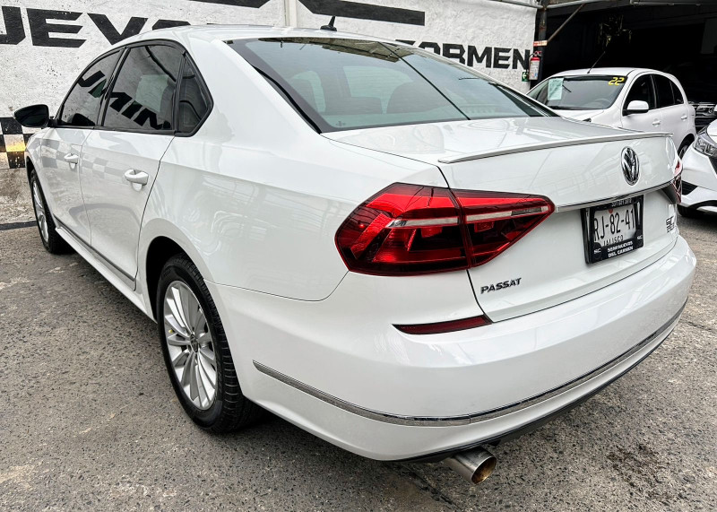 Volkswagen Passat Comfortline 2017