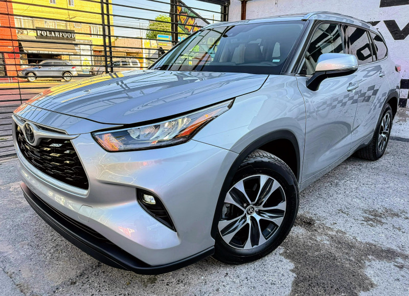 Toyota Highlander XLE 2020