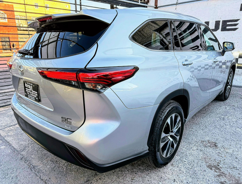Toyota Highlander XLE 2020