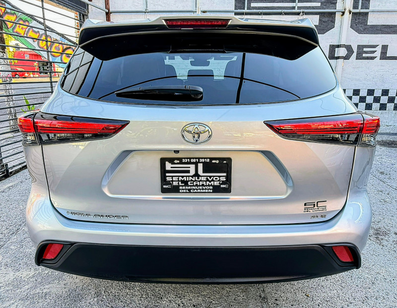 Toyota Highlander XLE 2020