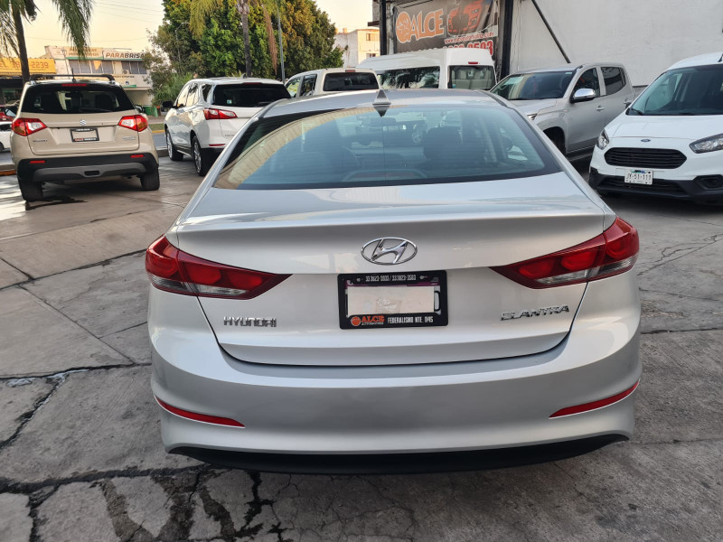 Hyundai Elantra GLS Premium 2018