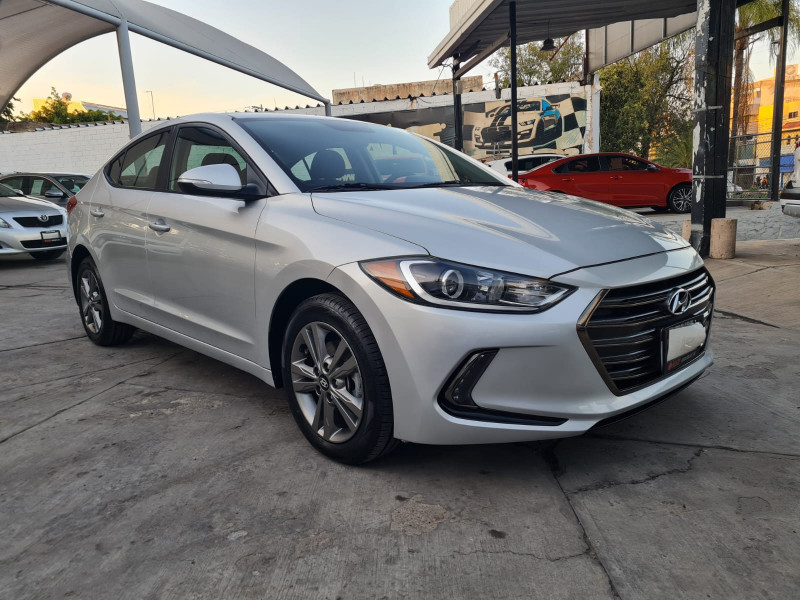 Hyundai Elantra GLS Premium 2018