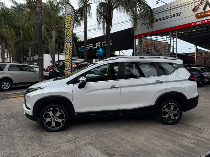 Mitsubishi Xpander Cross 2023