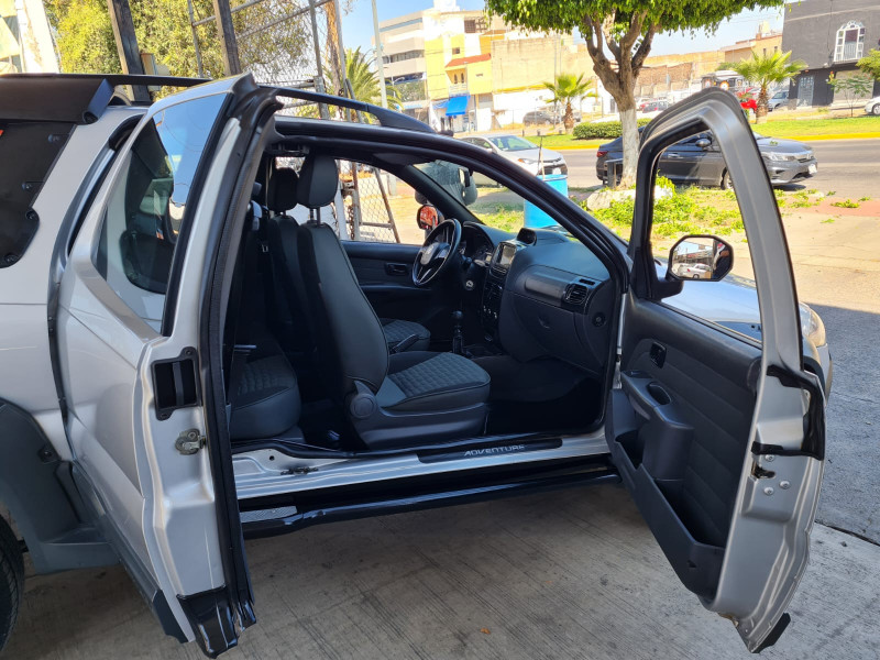 Dodge Ram 700 Cabina Extendida Adventure 2018
