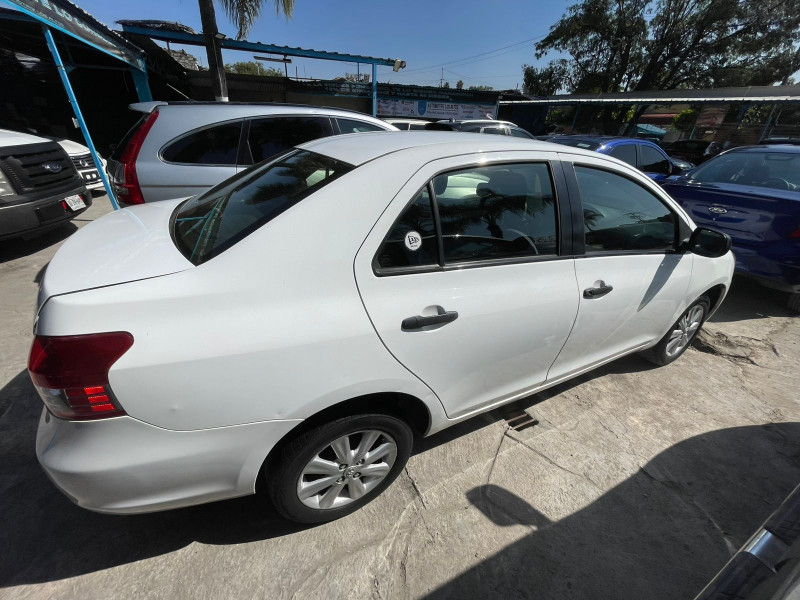 Toyota Yaris Yaris 2016