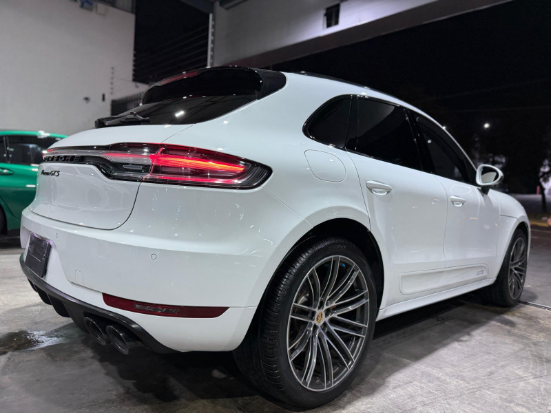 Porsche Macan GTS 2021
