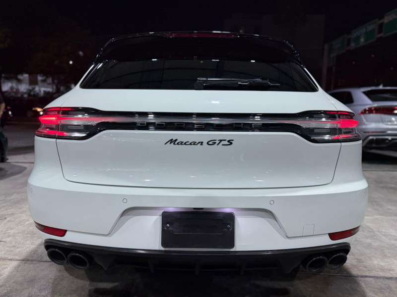 Porsche Macan GTS 2021