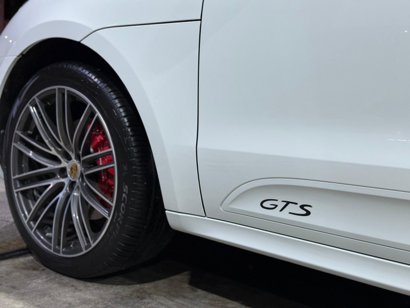 Porsche Macan GTS 2021