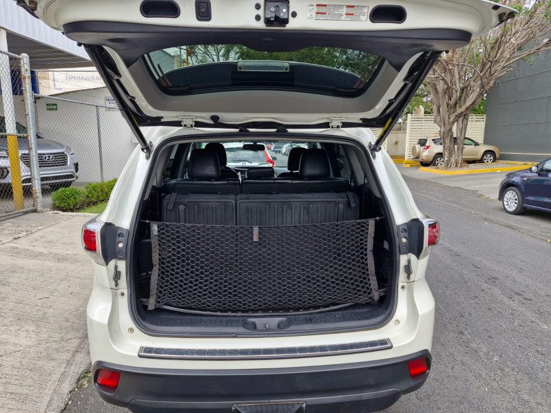 Toyota Highlander XLE 2016