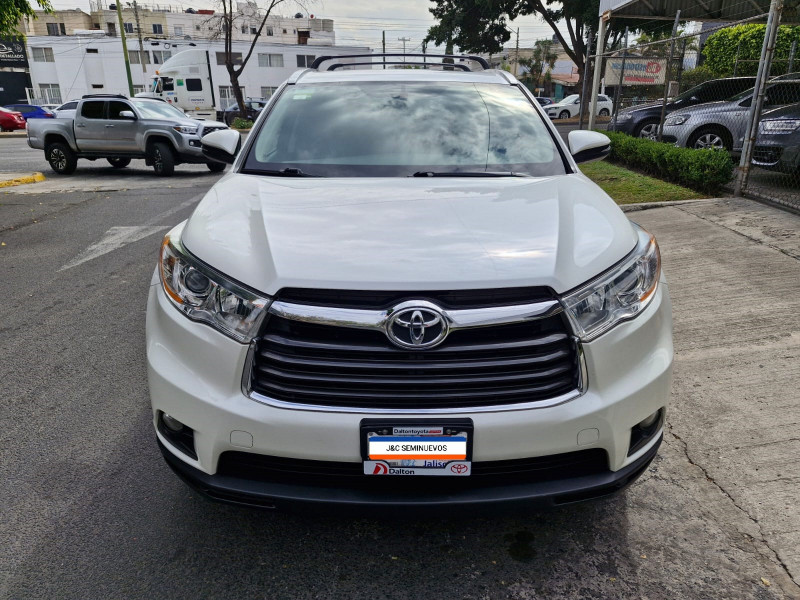 Toyota Highlander XLE 2016