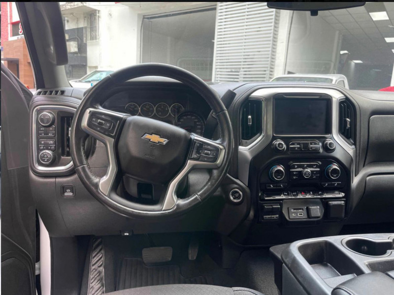 Chevrolet Cheyenne 4x4 cab sencilla 2020