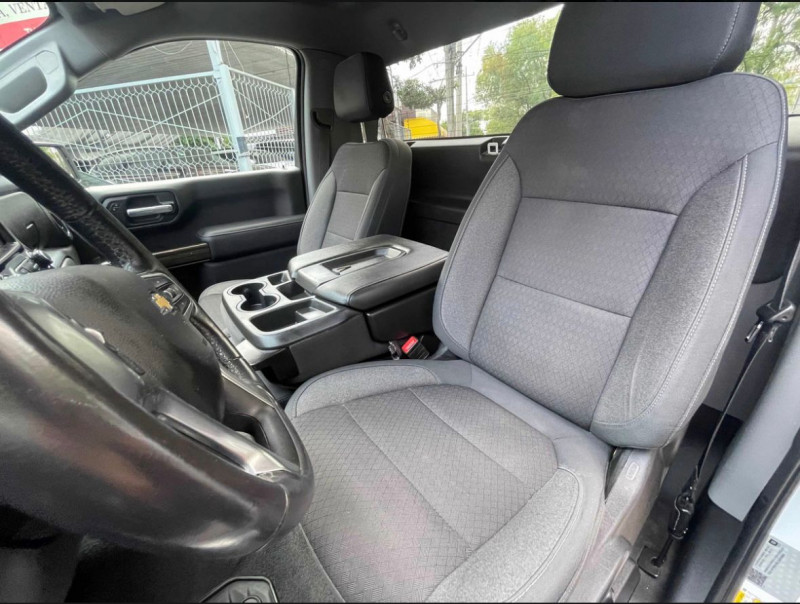Chevrolet Cheyenne 4x4 cab sencilla 2020