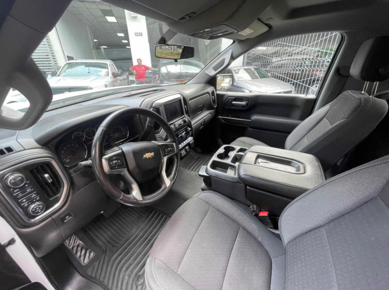 Chevrolet Cheyenne 4x4 cab sencilla 2020