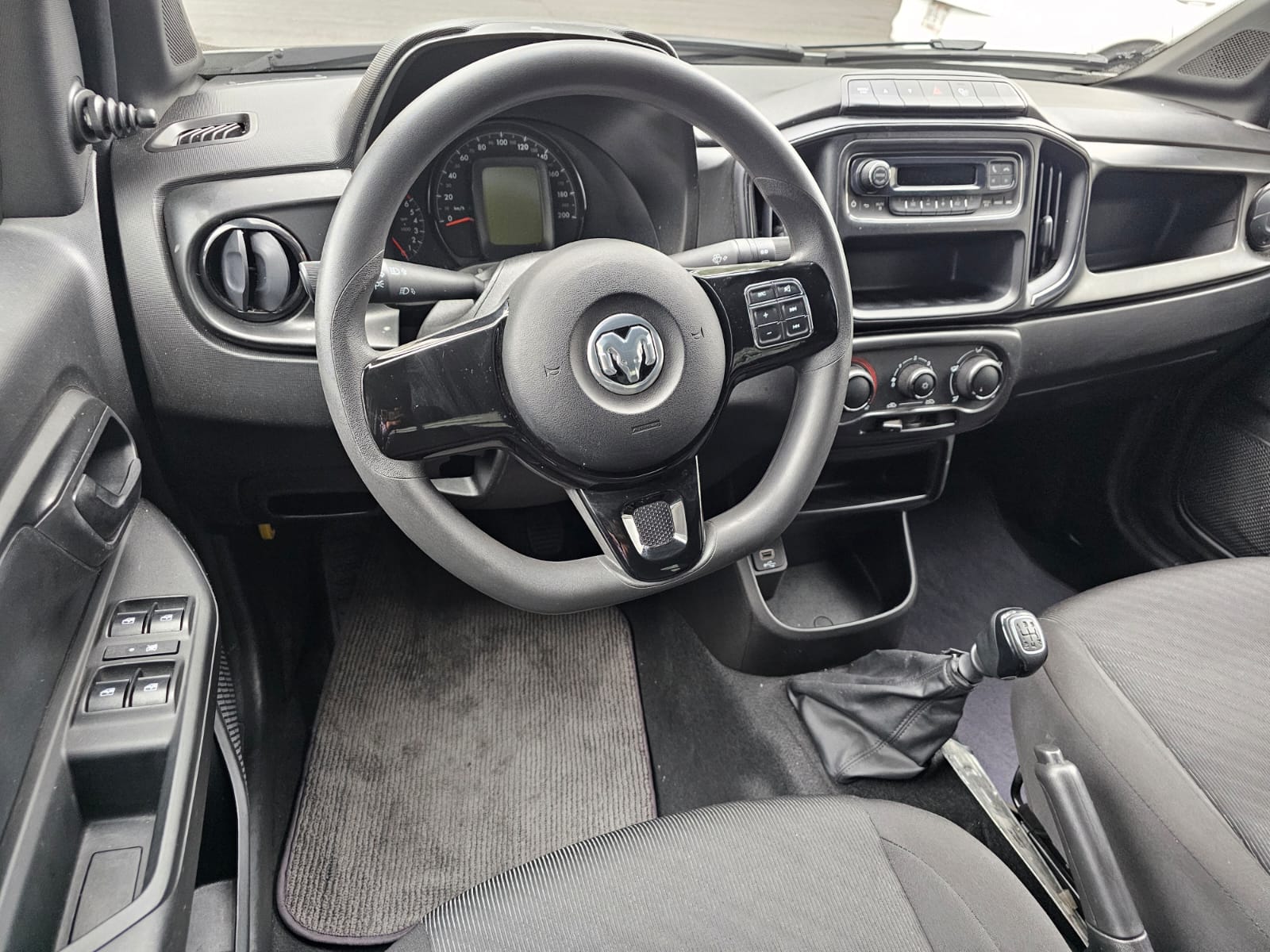 Dodge Ram 700 Cabina Extendida 2023