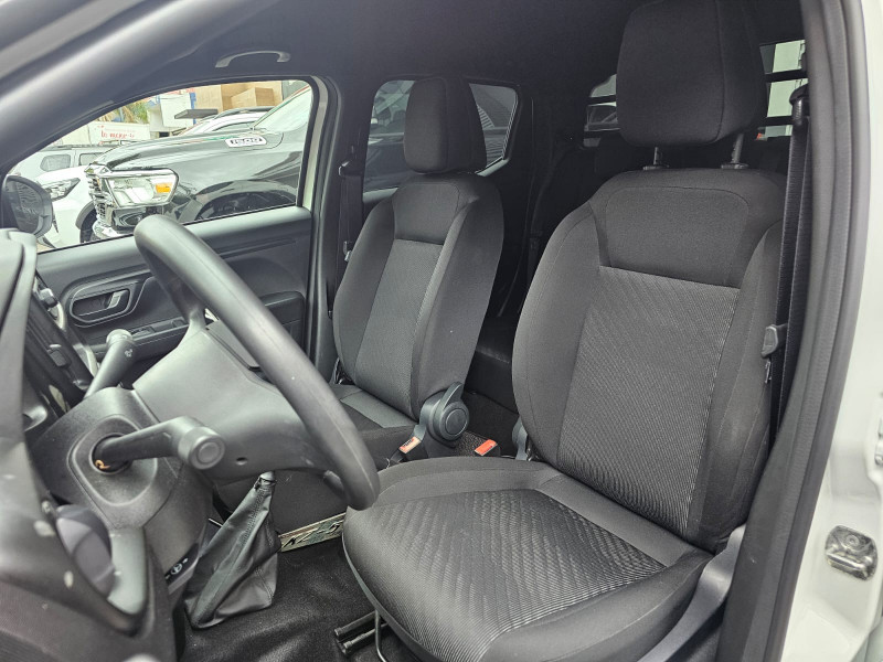 Dodge Ram 700 Cabina Extendida 2023