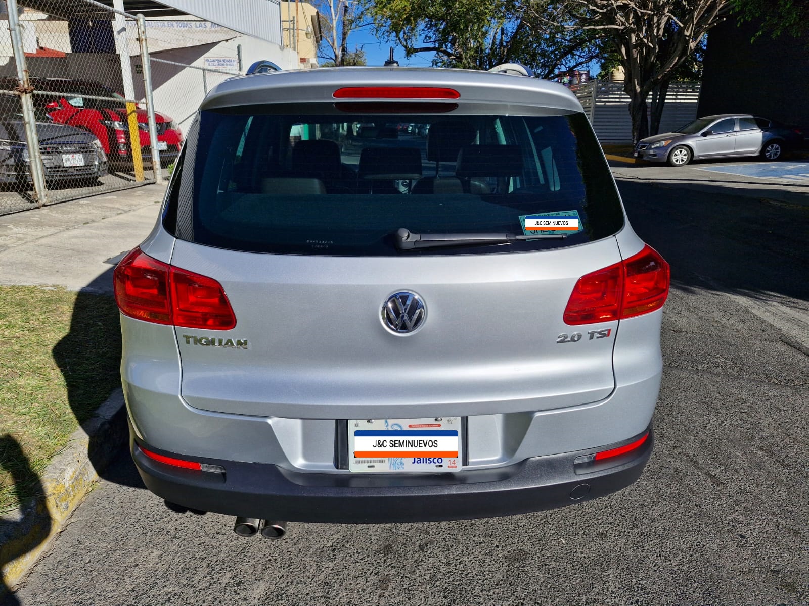 Volkswagen Tiguan Track y Fun 2016