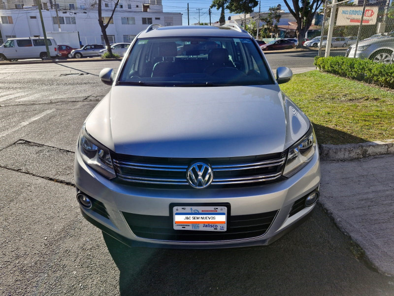 Volkswagen Tiguan Track y Fun 2016