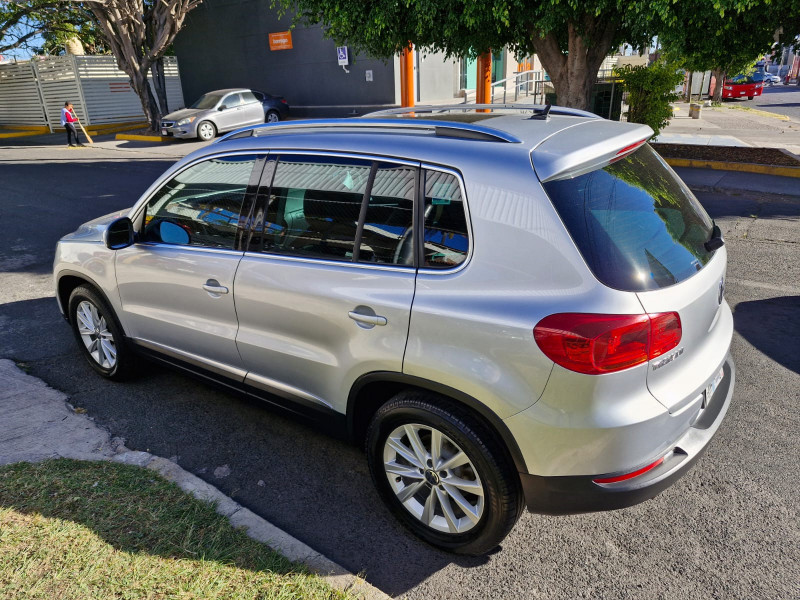 Volkswagen Tiguan Track y Fun 2016