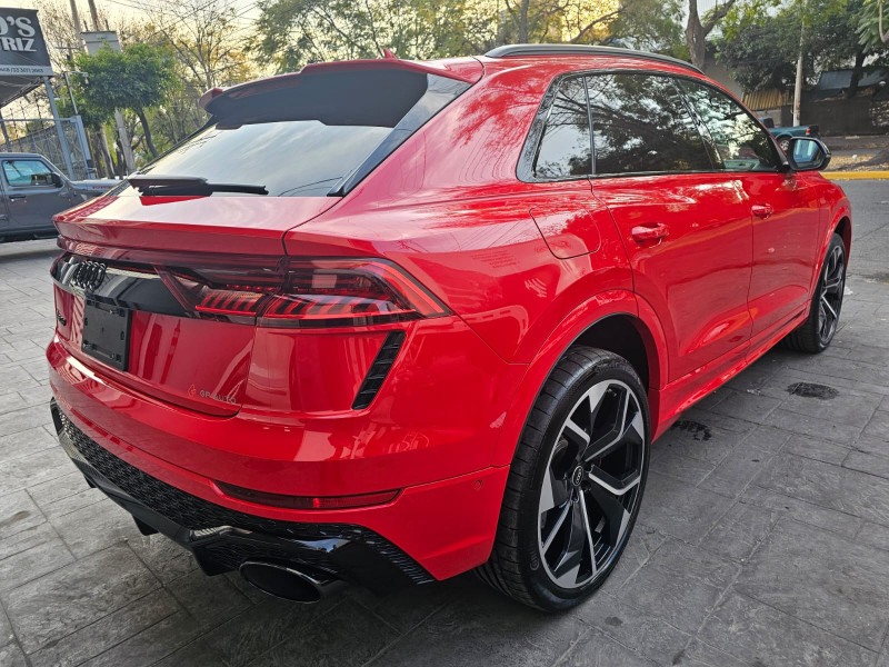 Audi Q8 Quattro RS 2022