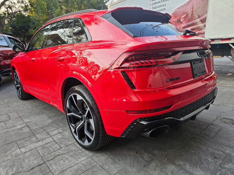Audi Q8 Quattro RS 2022