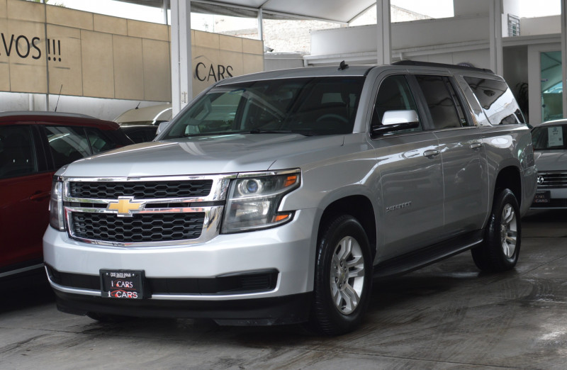 Chevrolet Suburban LS 2015