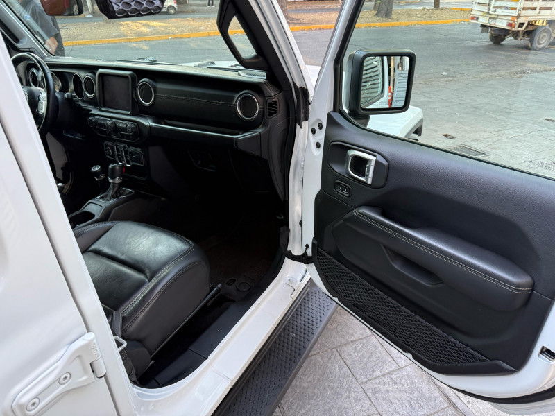 Jeep Wrangler Unlimited Sahara JK 2018