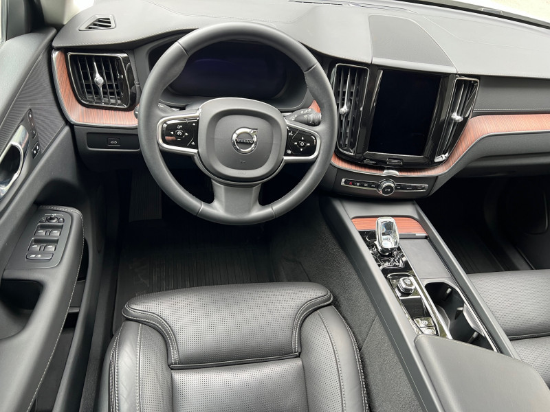 Volvo XC60 ULTIMATE MILD HYBRID 2023