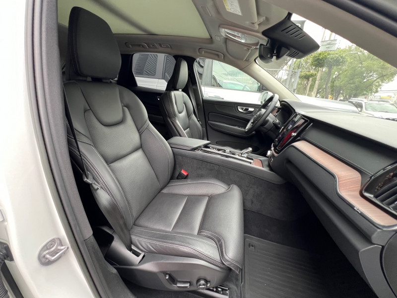 Volvo XC60 ULTIMATE MILD HYBRID 2023