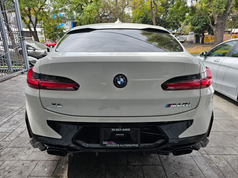 BMW X4 40i M 2023