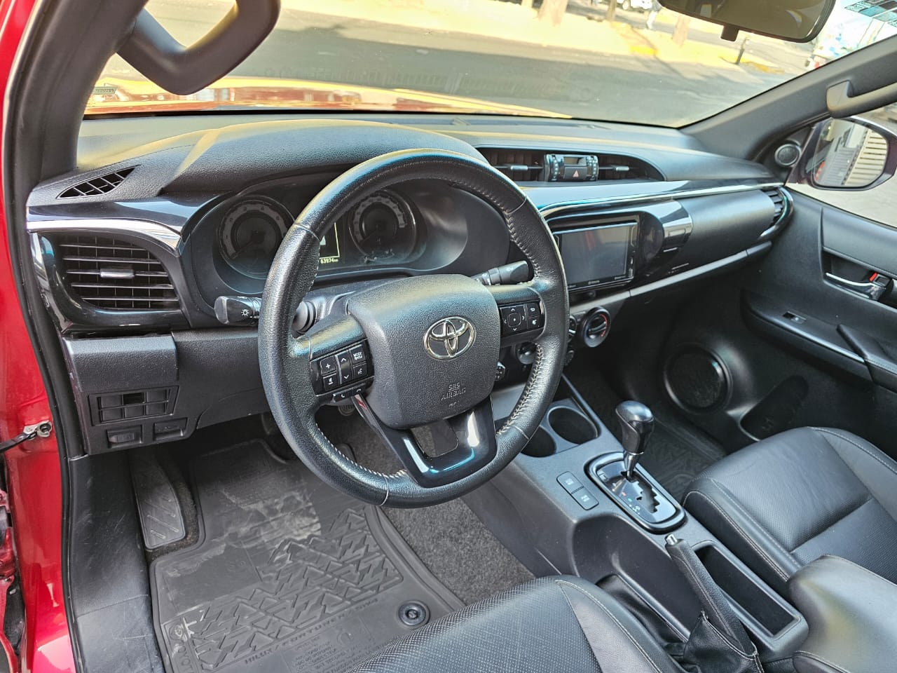 Toyota Hilux 2.8 TDI CREW CAB 2020