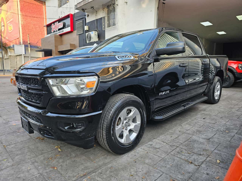 Dodge Ram 1500 Crew Cab Tradesman 2022