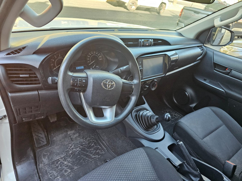 Toyota Hilux SR 2021