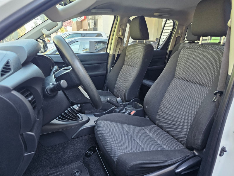 Toyota Hilux SR 2021