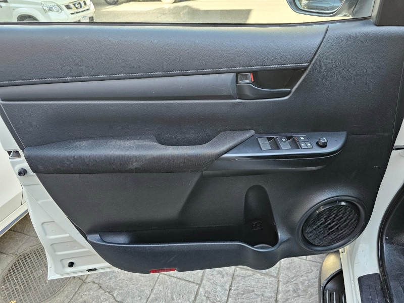 Toyota Hilux SR 2021