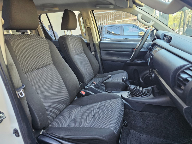 Toyota Hilux SR 2021