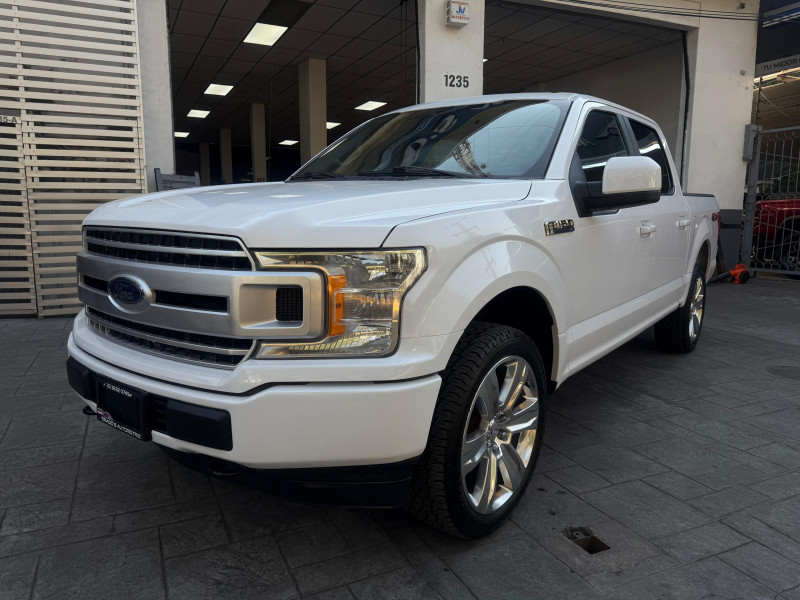 Ford F150 XL Crew Cab.4X4, a/ac., VE, CD 2020