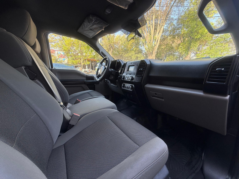 Ford F150 XL Crew Cab.4X4, a/ac., VE, CD 2020