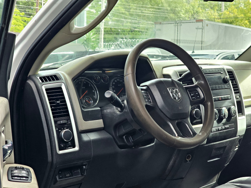 Dodge Ram 2500 V8 Heavy Duty 4x4 V8 2012